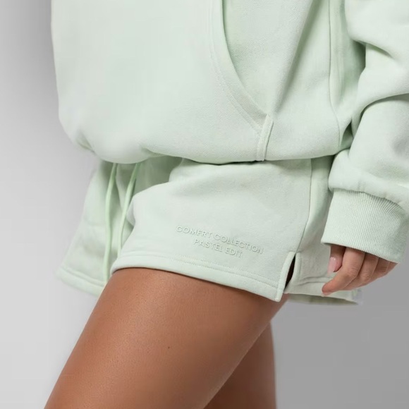 NWT COMFRT Pastel Mint 2-Piece Set, Medium - Picture 5 of 9